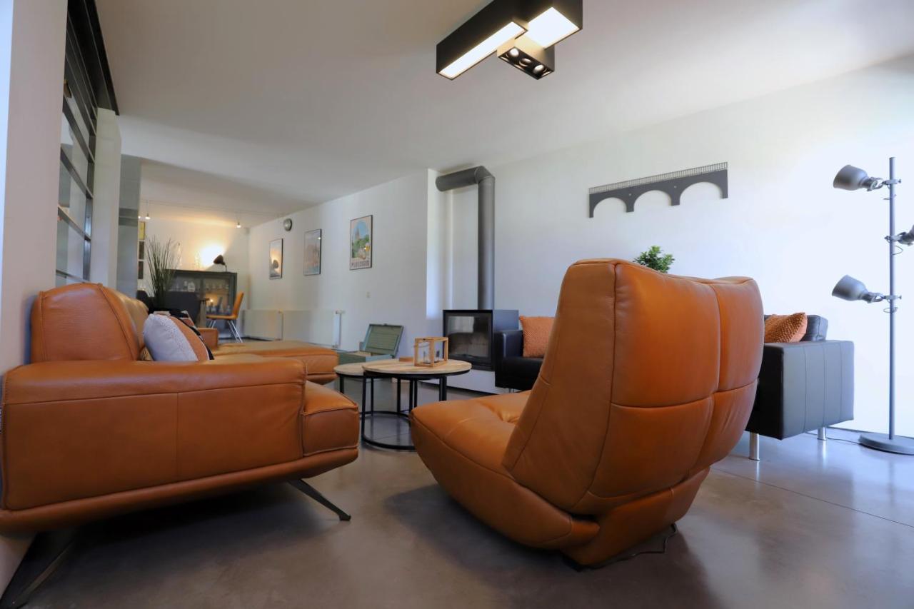 Villa Aux Berges Du Bocq Yvoir Esterno foto